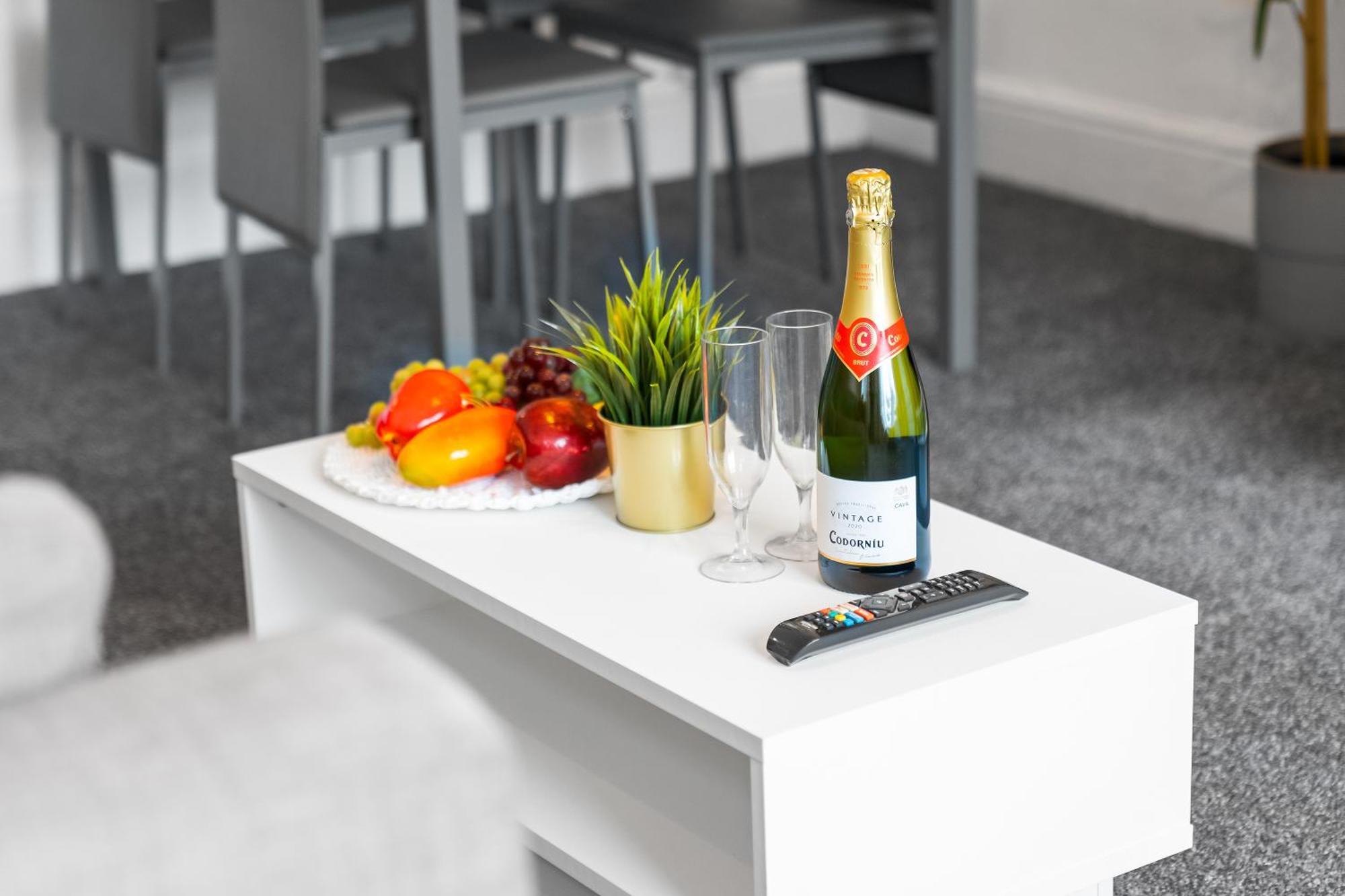 Harborne 2 Bedroom House - Parking - Smart Tv - Wifi - 62W Birmingham Kültér fotó