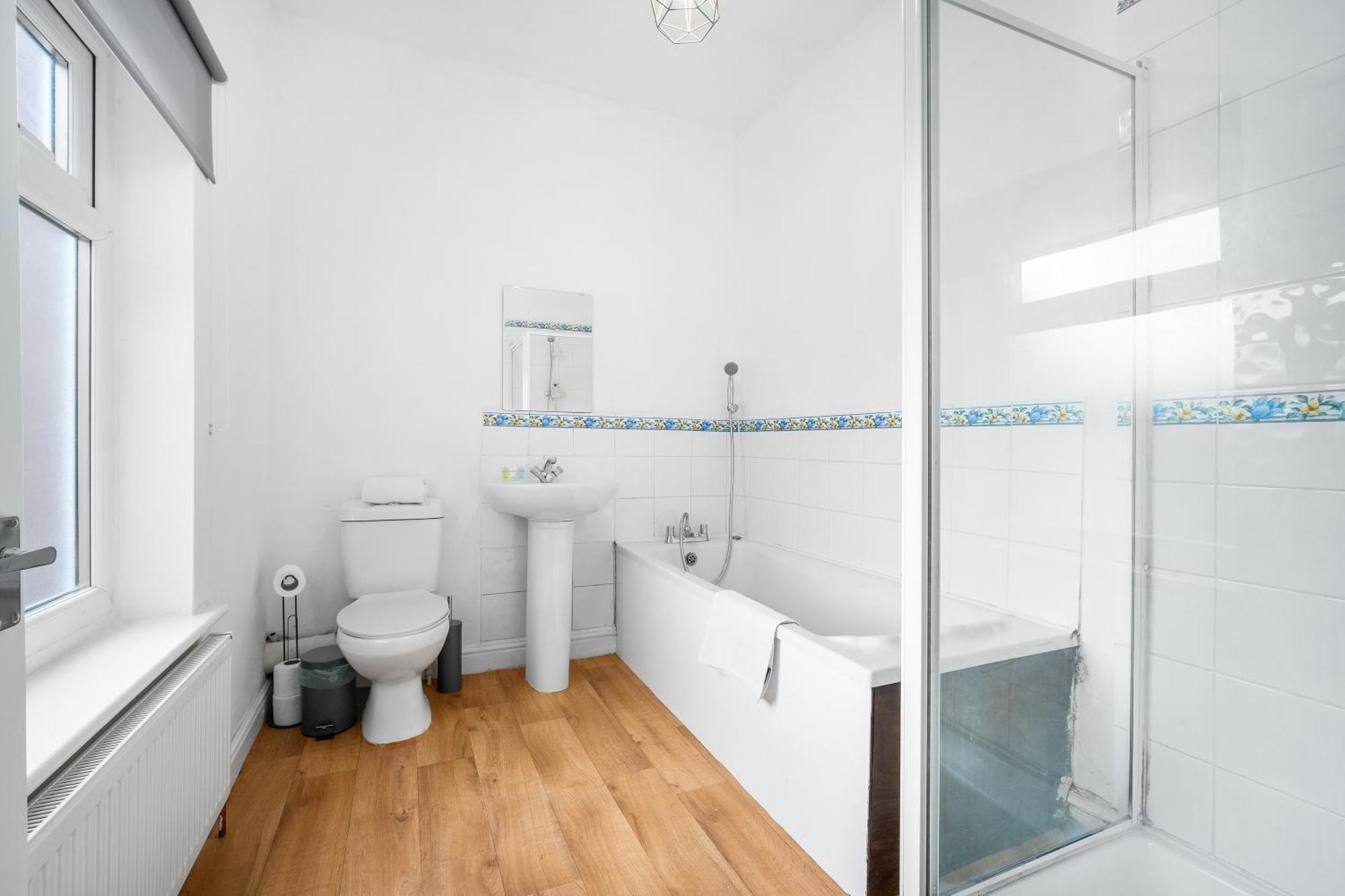 Harborne 2 Bedroom House - Parking - Smart Tv - Wifi - 62W Birmingham Kültér fotó