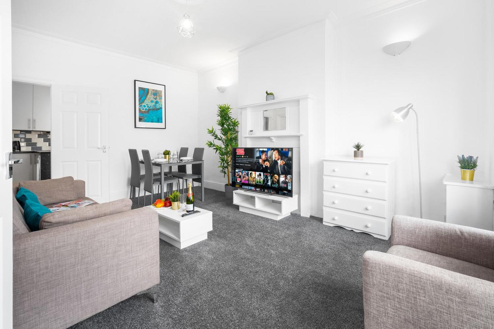 Harborne 2 Bedroom House - Parking - Smart Tv - Wifi - 62W Birmingham Kültér fotó